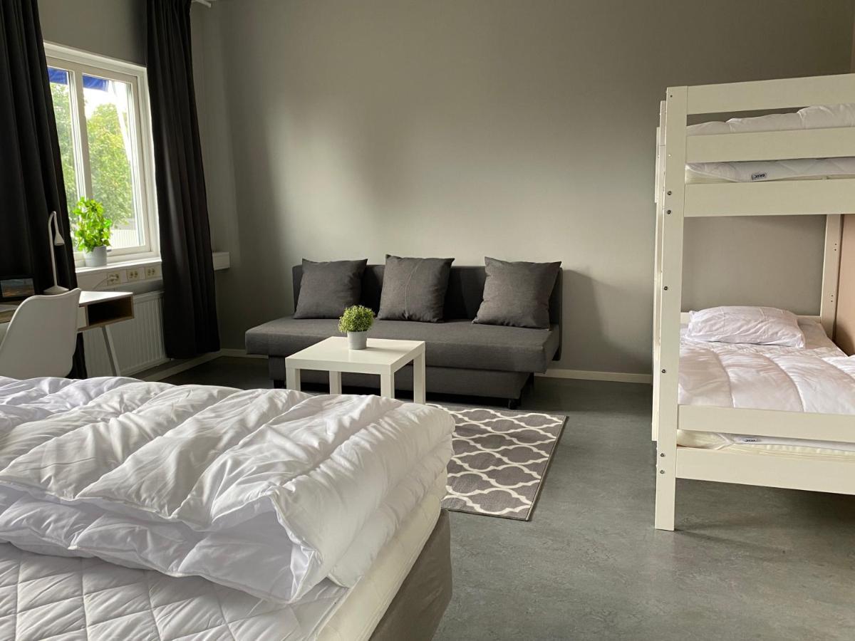 De La Gardie Park Vandrarhem Hostel Лидшьопинг Екстериор снимка