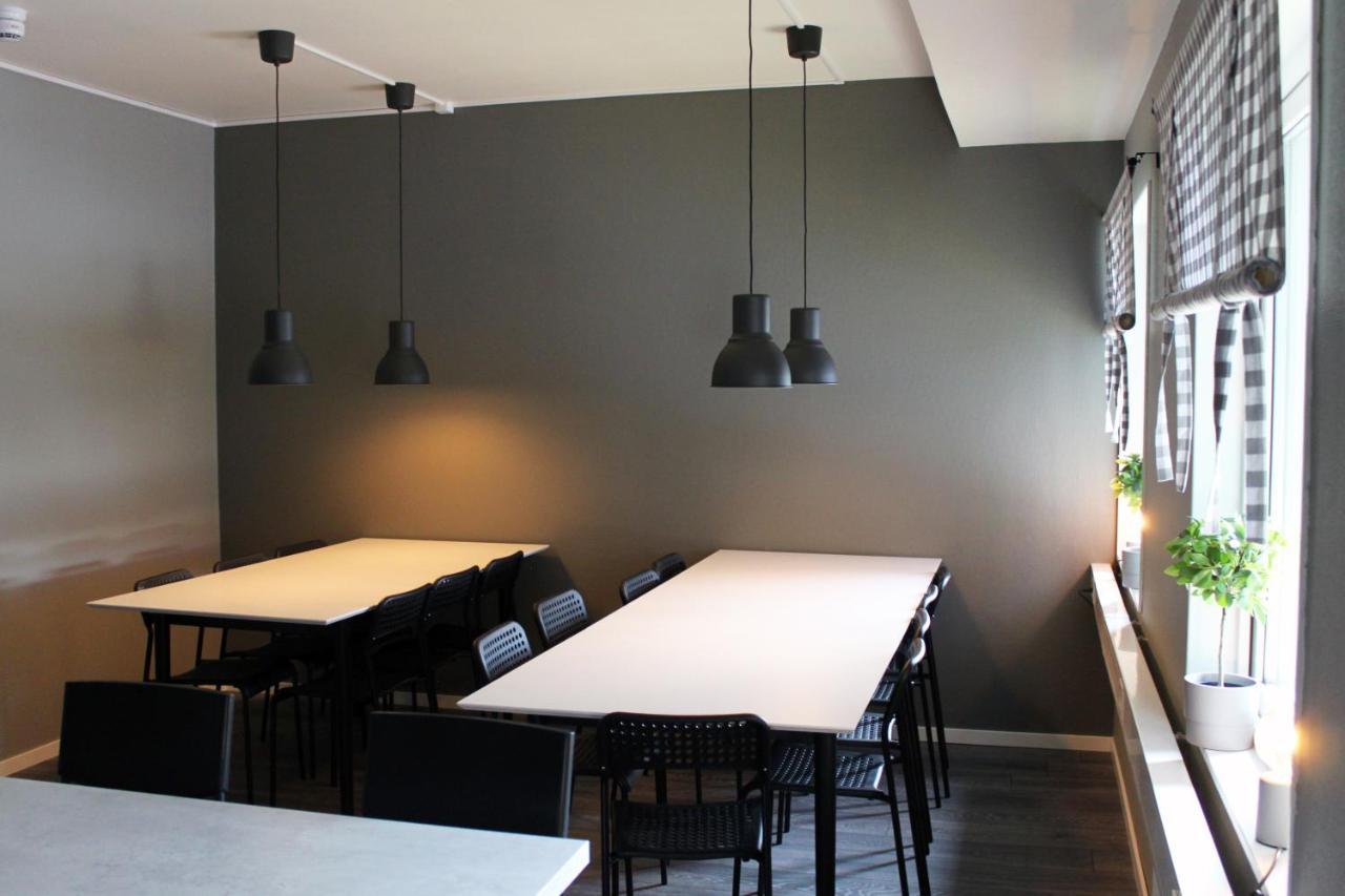 De La Gardie Park Vandrarhem Hostel Лидшьопинг Екстериор снимка
